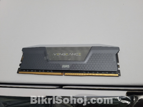 Gigabyte Z790 DDR5 Motherboard & Corsair 32gb Ram